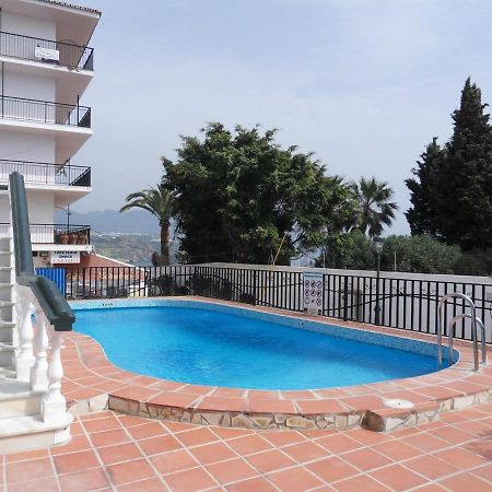 Apts Burriana Nerja Kültér fotó